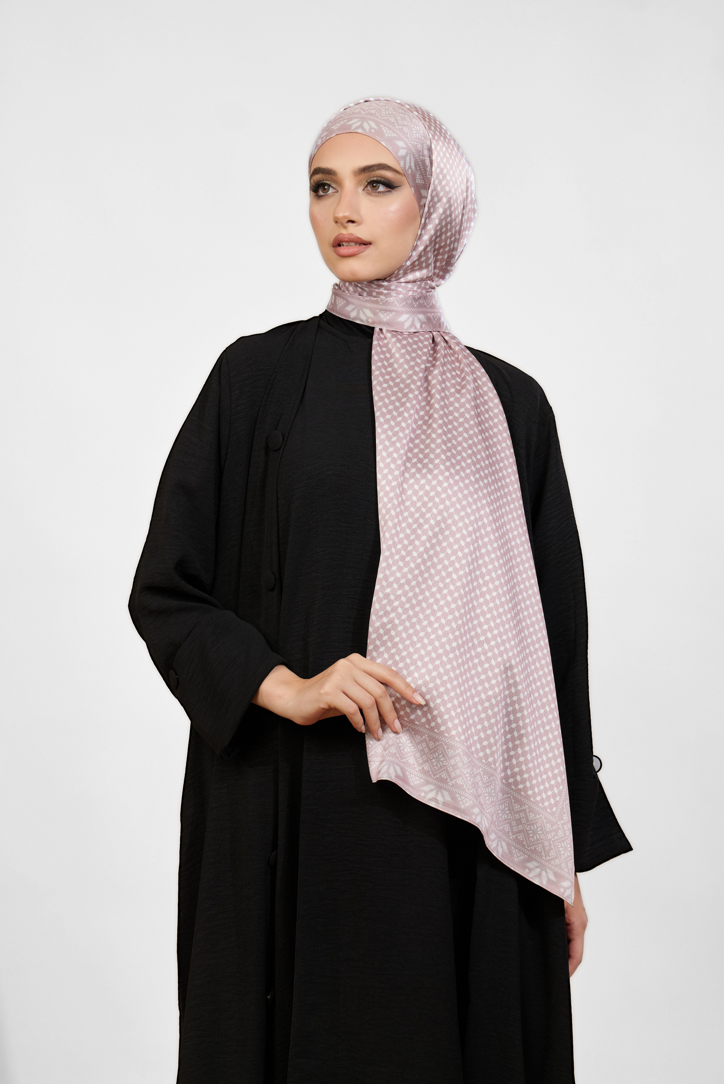 Tatreez Shawl in Pink