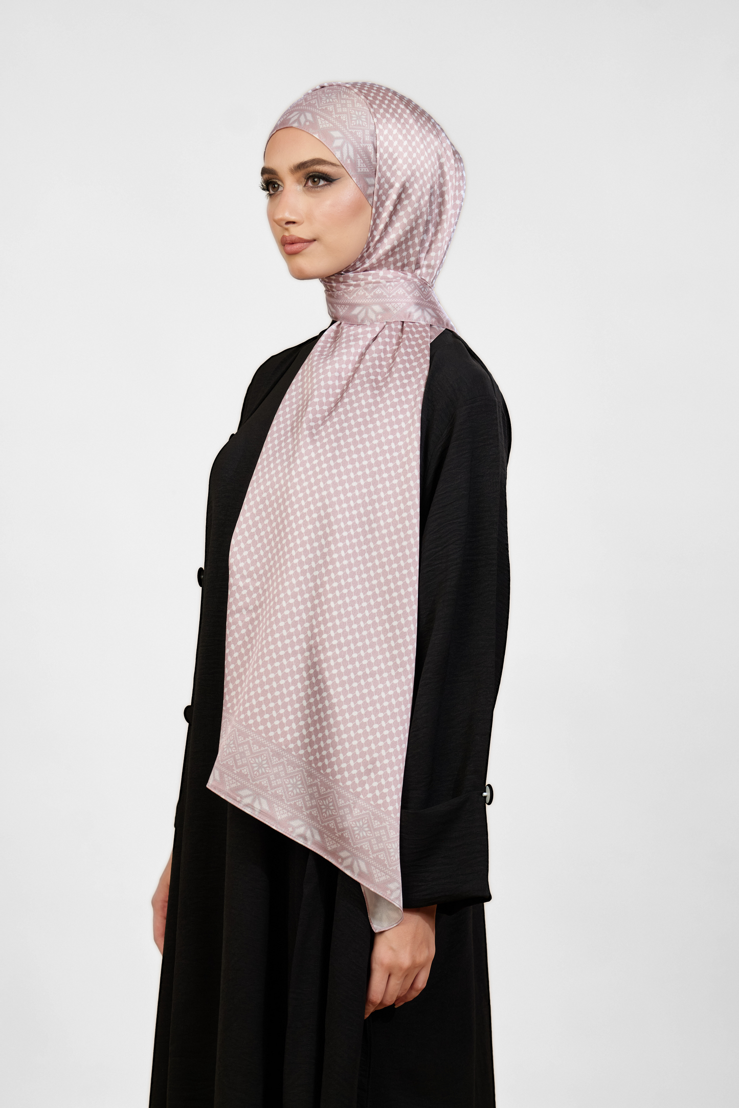 Tatreez Shawl in Pink