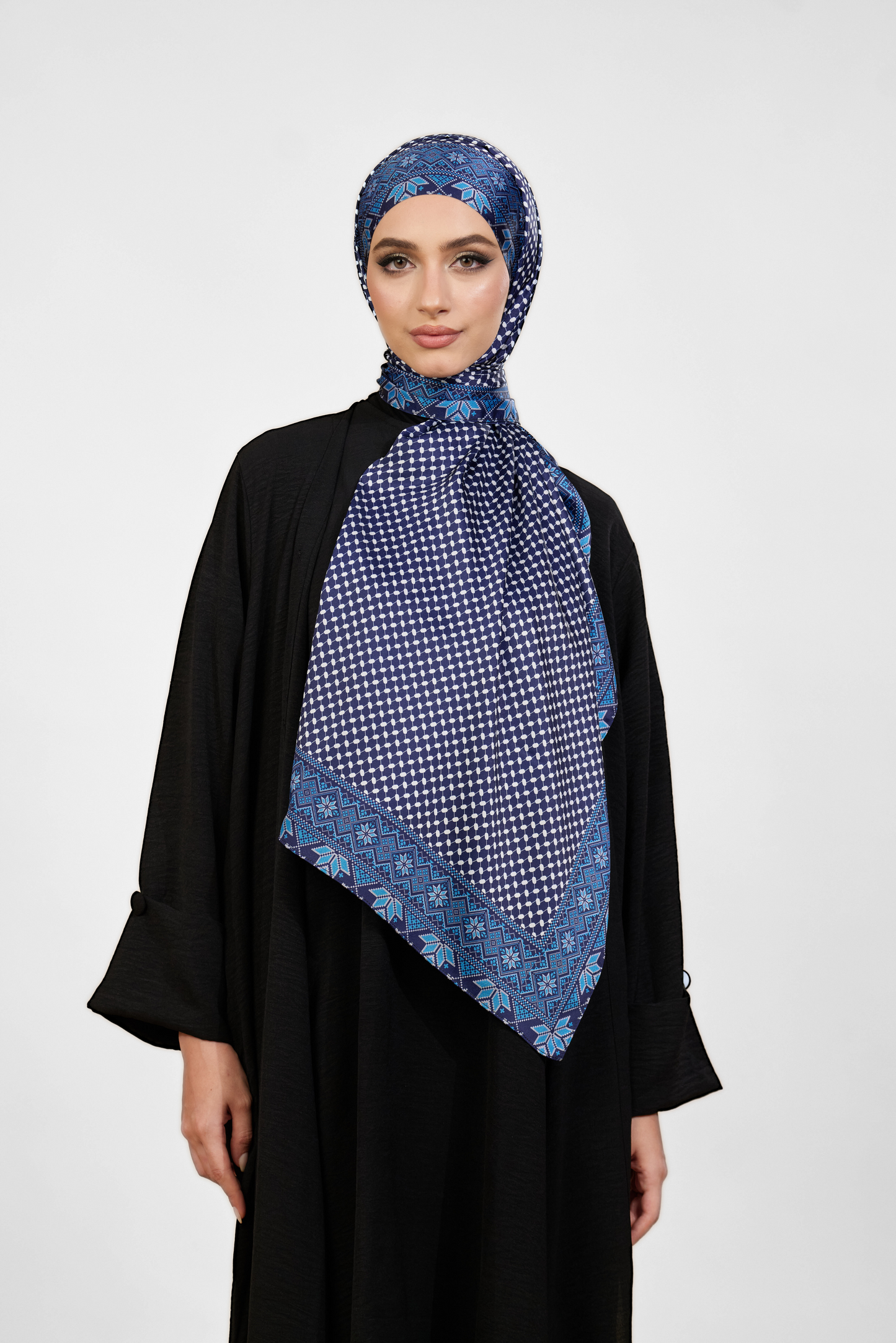 Tatreez Shawl in Blue