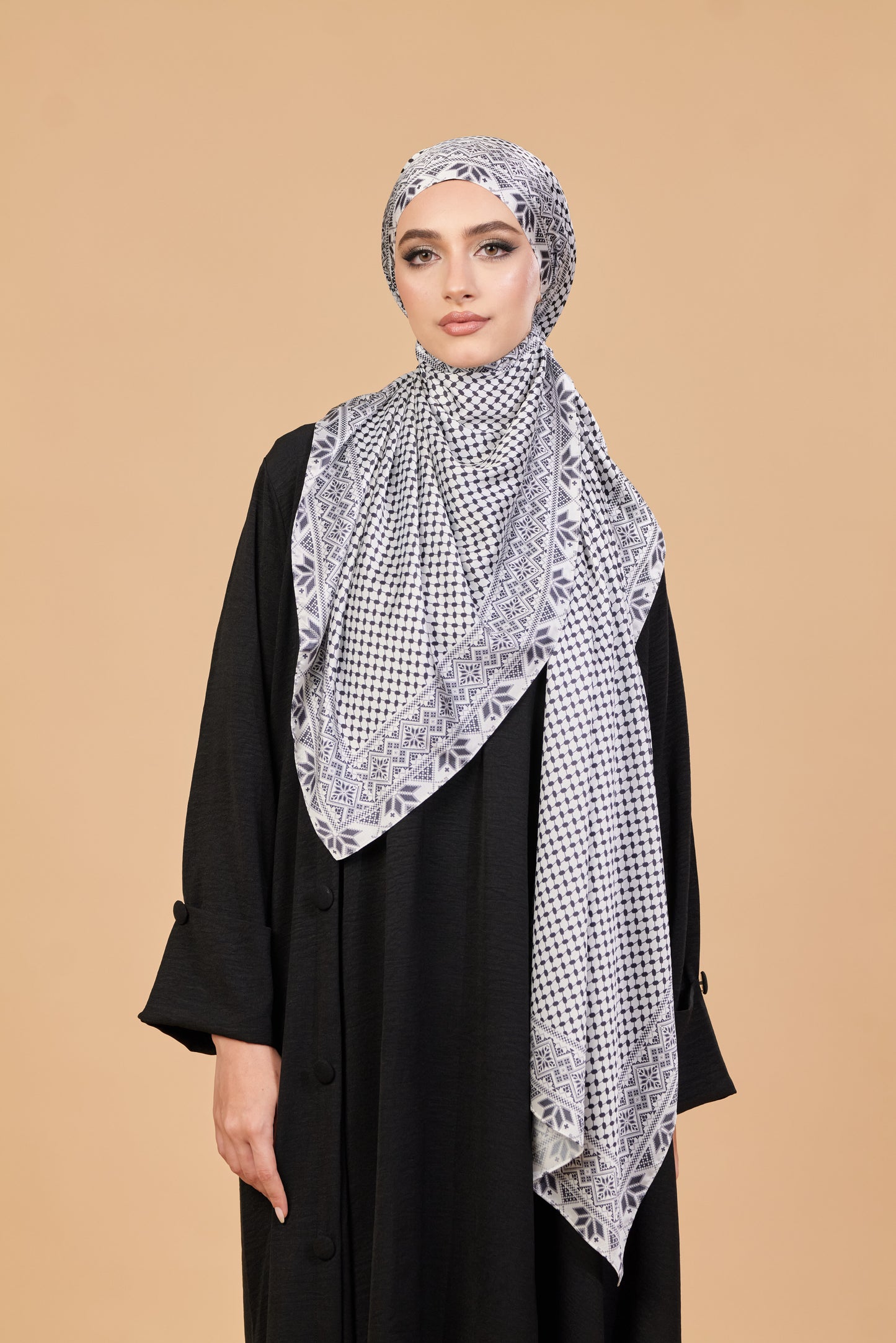 Tatreez Shawl in White